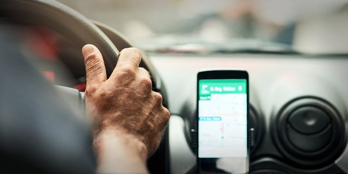 le téléphone : une utilisation de plus en plus fréquente au volant