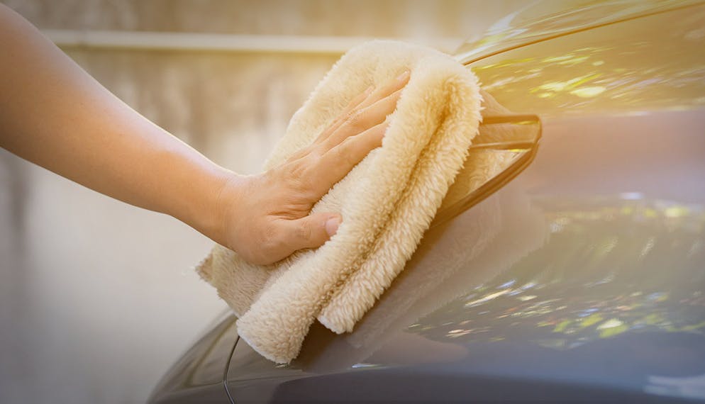 Comment laver sa voiture sans eau ?
