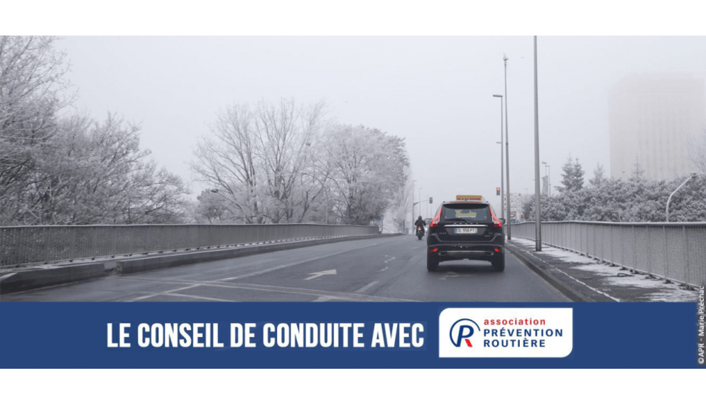 Comment bien conduire en hiver ? Nos conseils de conduite