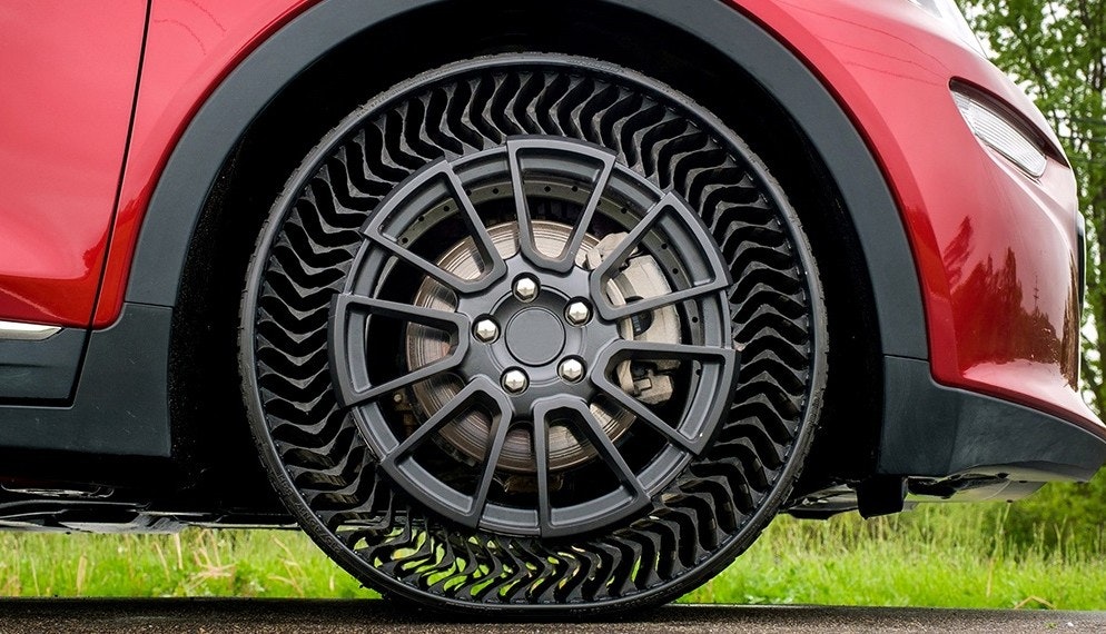 Michelin présente le pneu sans air et increvable