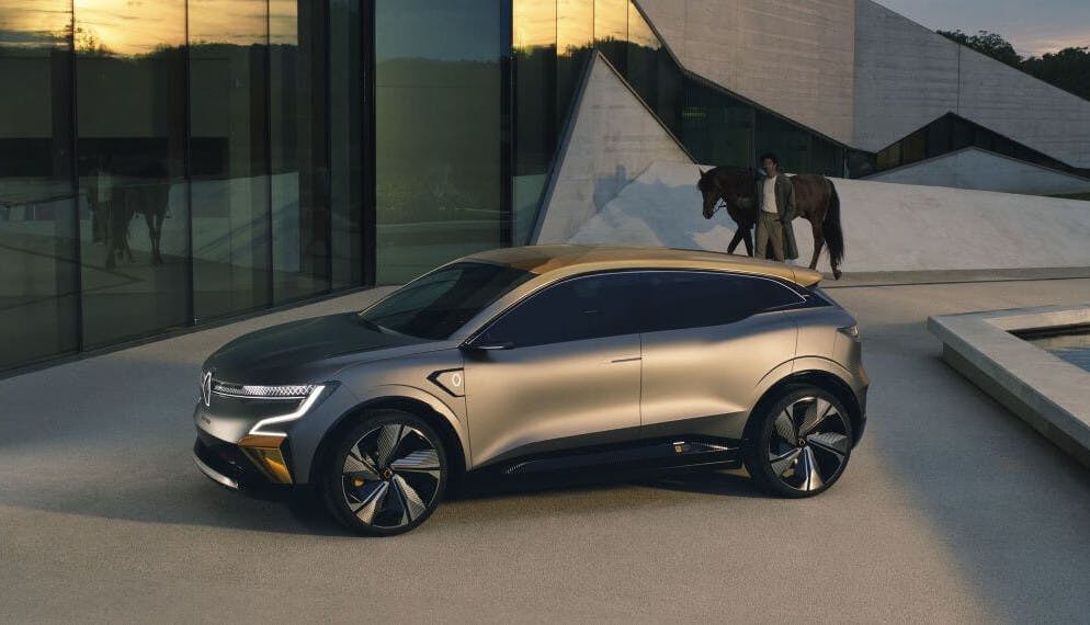 Avec sa future Mégane eVision, Renault passe la seconde sur les voitures électriques