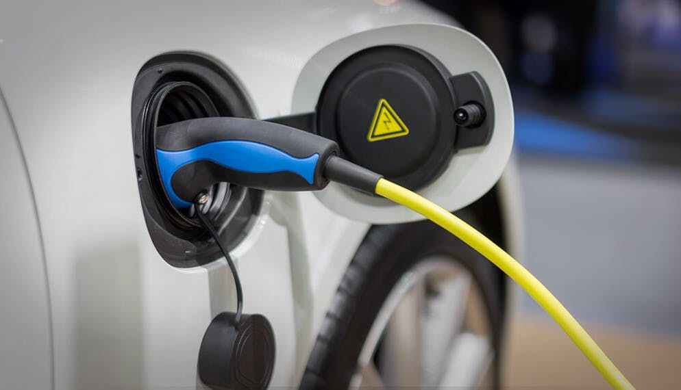 Ventes auto : en septembre l’électrique a dépassé le diesel !