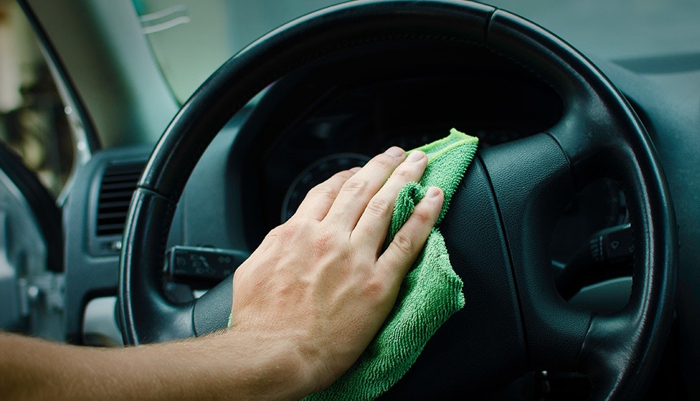 Dépolluer et nettoyer l’intérieur de sa voiture : le nouveau car-wash