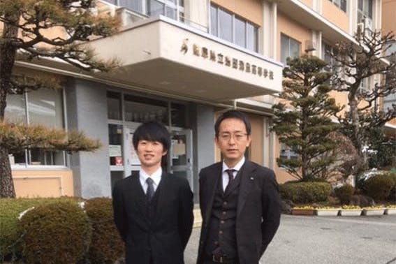 本多先生(写真左)と平野FA(写真右)