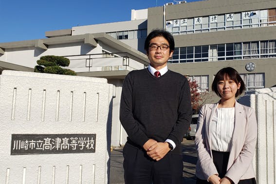 (写真左より)露木先生、宇佐美マネージャー