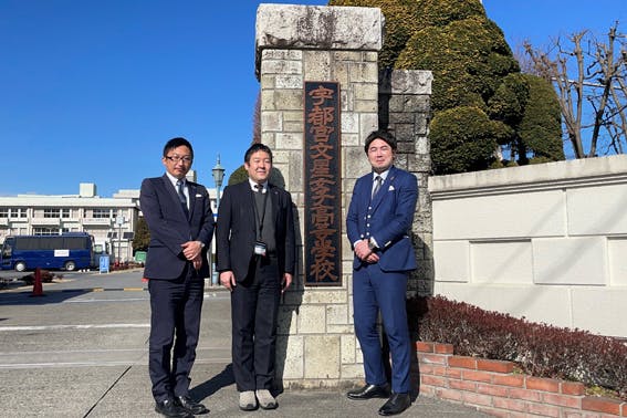 (写真左より) 中澤FA、遠藤先生、田代FA
