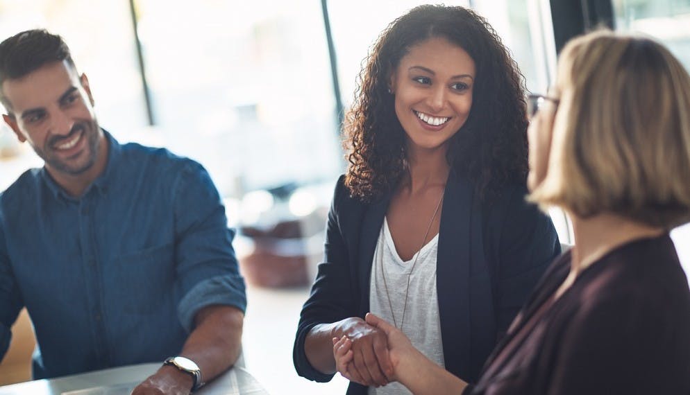 En tant que gérant d’actifs international, nous sommes convaincus que les investissements peuvent contribuer à bâtir un avenir durable et responsable, que ce soit en stimulant la croissance et l’innovation ou en aidant nos clients à atteindre leurs objectifs. Nous voulons aider chaque client à prendre la meilleure décision d’investissement possible, tout en apportant des changements positifs au monde dans lequel nous vivons.